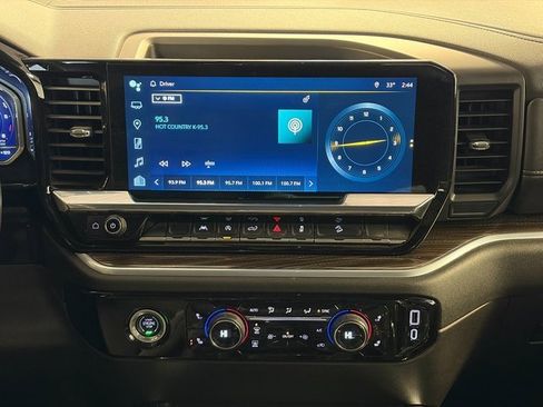 Used 2022 Chevrolet Silverado 1500 LT image 23