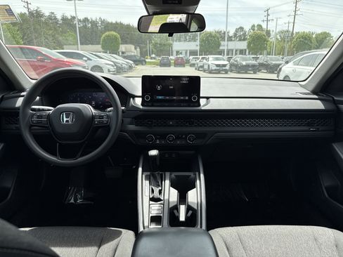 Certified 2023 Honda Accord LX image 28