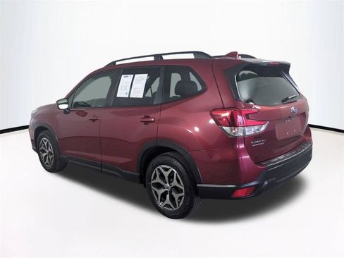 Used 2021 Subaru Forester Premium w/ Popular Package #1 AWD/4WD image 7