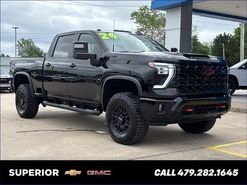 Used 2024 Chevrolet Silverado 2500 ZR2 w/ Technology Package AWD/4WD image 1