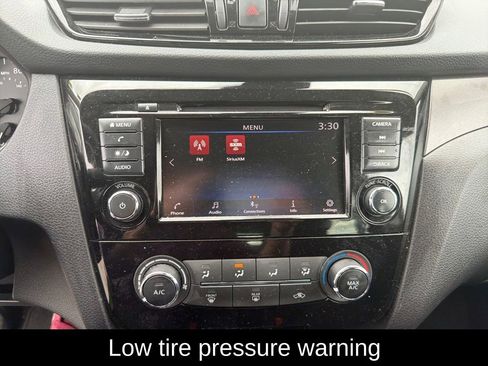 Used 2021 Nissan Rogue Sport S image 16