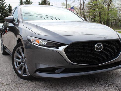 Used 2025 MAZDA MAZDA3 s FWD image 2