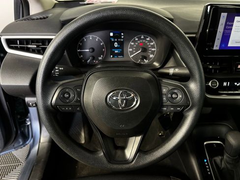 Used 2025 Toyota Corolla LE image 9