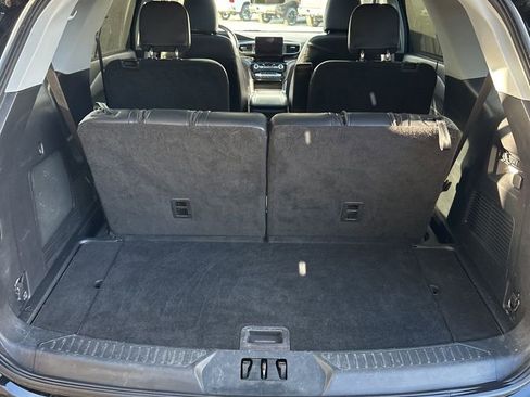 Used 2022 Ford Explorer Limited w/ Equipment Group 301A image 14