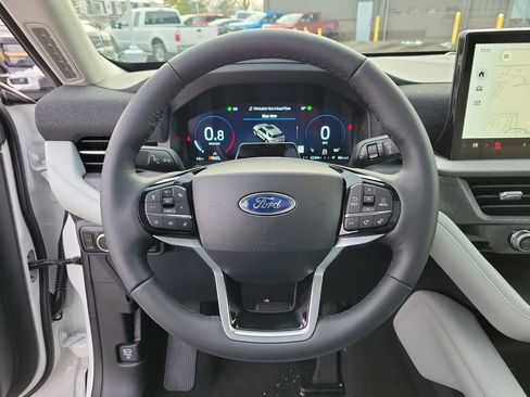 New 2026 Ford Explorer Platinum w/ LUX Leather Package image 22