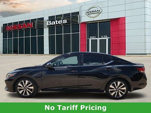 Used 2020 Nissan Sentra SV w/ SV Premium Package FWD image 3