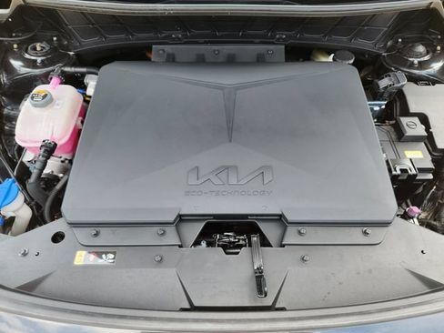 Certified 2023 Kia Niro Wind FWD image 31