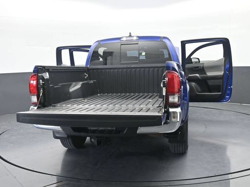 Used 2022 Toyota Tacoma SR5 RWD image 60