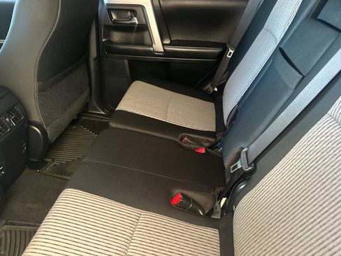 Used 2018 Toyota 4Runner SR5 image 12