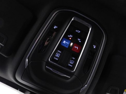 Used 2023 Jeep Grand Cherokee Altitude AWD/4WD image 59