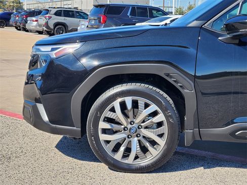 Used 2025 Subaru Forester Touring image 6