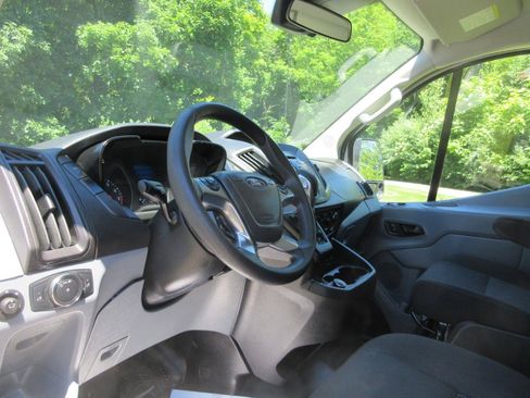 Used 2019 Ford Transit 150 130 Low Roof RWD image 33