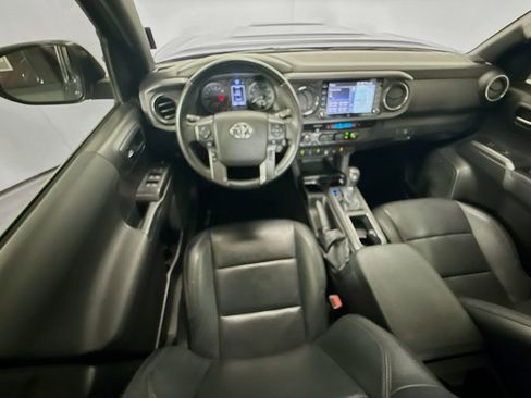 Used 2023 Toyota Tacoma TRD Sport w/ TRD Premium Sport Package AWD/4WD image 26