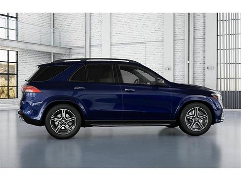 New 2026 Mercedes-Benz GLE 450 4MATIC image 17