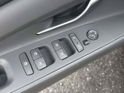 Certified 2023 Hyundai Elantra SEL w/ Convenience Package FWD image 15