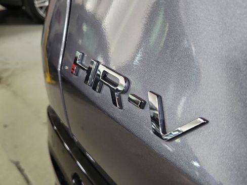 Used 2023 Honda HR-V EX-L image 8