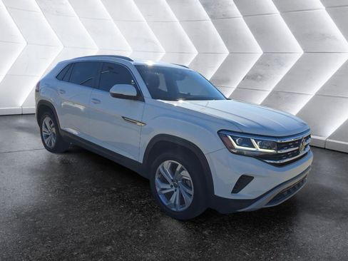 Used 2021 Volkswagen Atlas Cross Sport SEL image 3