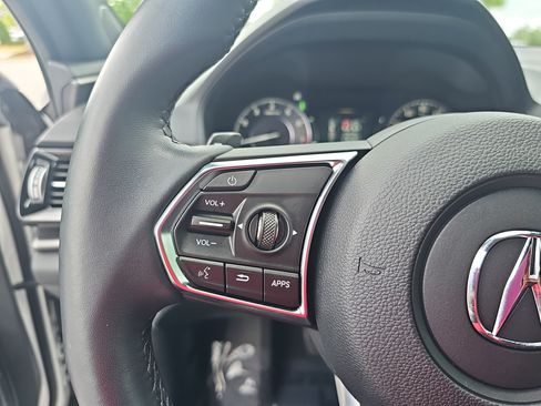 Certified 2025 Acura RDX SH-AWD image 17