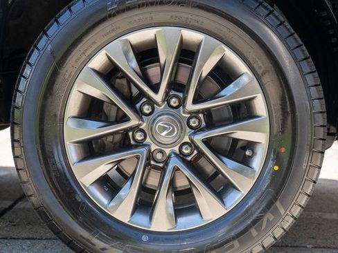 Used 2018 Lexus GX 460 Premium AWD/4WD image 60