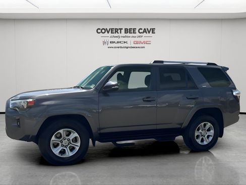 Used 2023 Toyota 4Runner SR5 Premium image 4