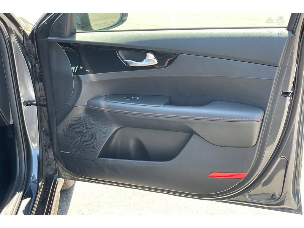 Used 2022 Kia Forte GT FWD image 21