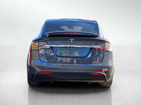 Used 2017 Tesla Model X 75D image 5