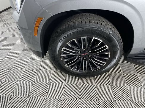 Used 2025 GMC Yukon XL Elevation image 32