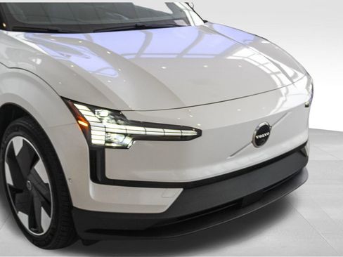 New 2026 Volvo EX30 Ultra image 4