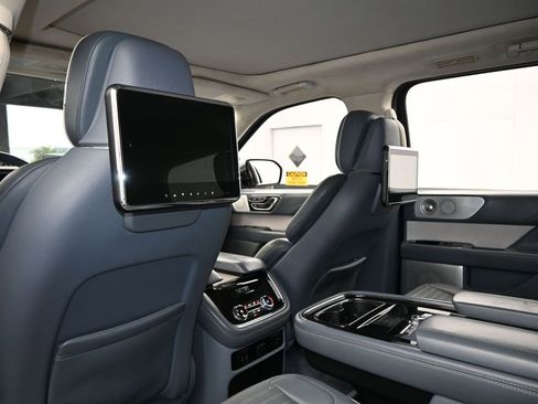 Used 2019 Lincoln Navigator Black Label w/ Cargo Package image 53