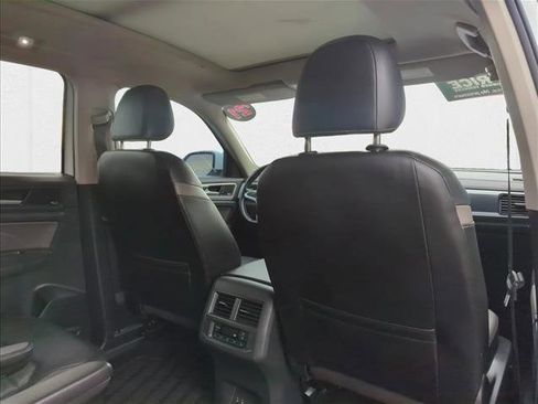 Used 2021 Volkswagen Atlas SEL Premium image 20