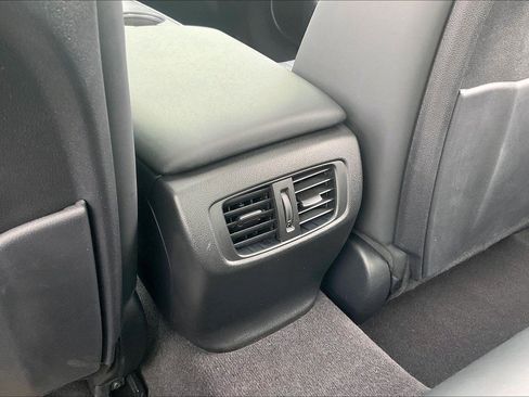 Used 2022 Acura TLX w/ Technology Package image 40