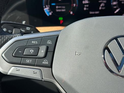 New 2026 Volkswagen Tiguan SEL R-Line image 21