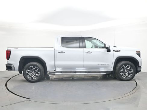 New 2026 GMC Sierra 1500 SLT w/ SLT Premium Plus Package image 6