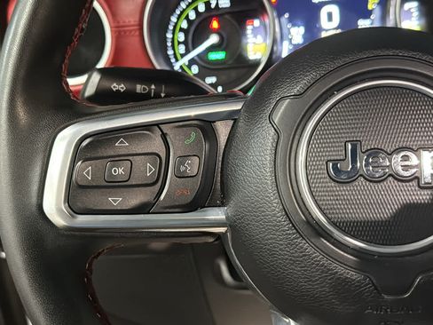 Used 2023 Jeep Wrangler Unlimited Rubicon 4xe AWD/4WD image 12