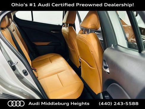 Used 2020 Lexus UX 250h w/ Premium Package AWD/4WD image 28