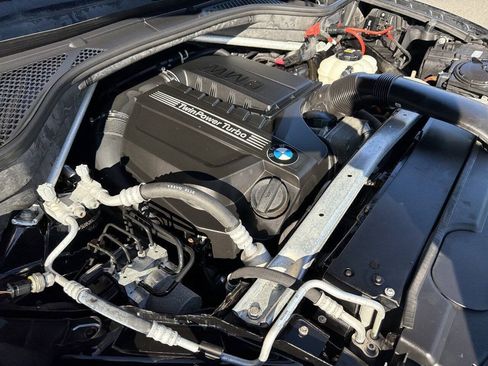 Used 2018 BMW X5 xDrive35i w/ M Sport Package AWD/4WD image 13