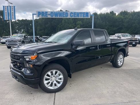Used 2024 Chevrolet Silverado 1500 Custom AWD/4WD image 2