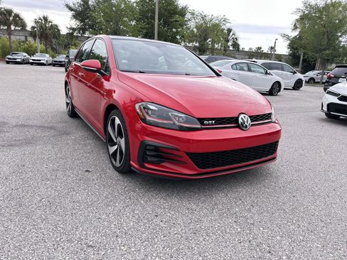 Used 2018 Volkswagen GTI SE w/ SE Leather Package FWD image 7