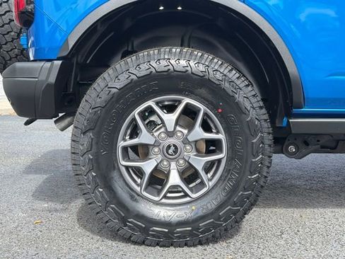 Used 2023 Ford Bronco Badlands w/ Sasquatch Package AWD/4WD image 33