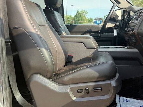 Used 2012 Ford F250 Lariat w/ Lariat Interior Pkg AWD/4WD image 22