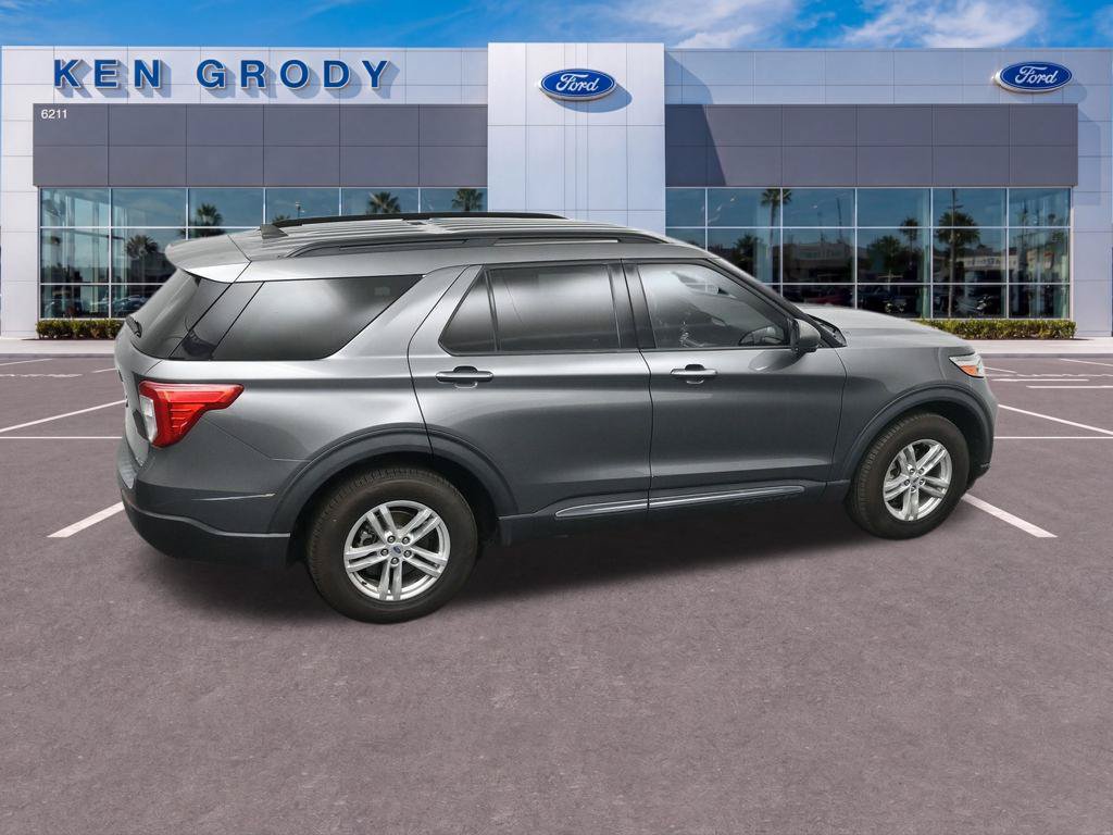 Used 2023 Ford Explorer XLT w/ Equipment Group 202A AWD/4WD image 13