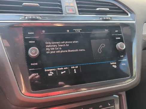 Used 2023 Volkswagen Tiguan SE R-Line image 14