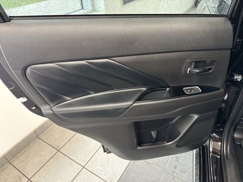 Used 2021 Mitsubishi Outlander SEL image 16