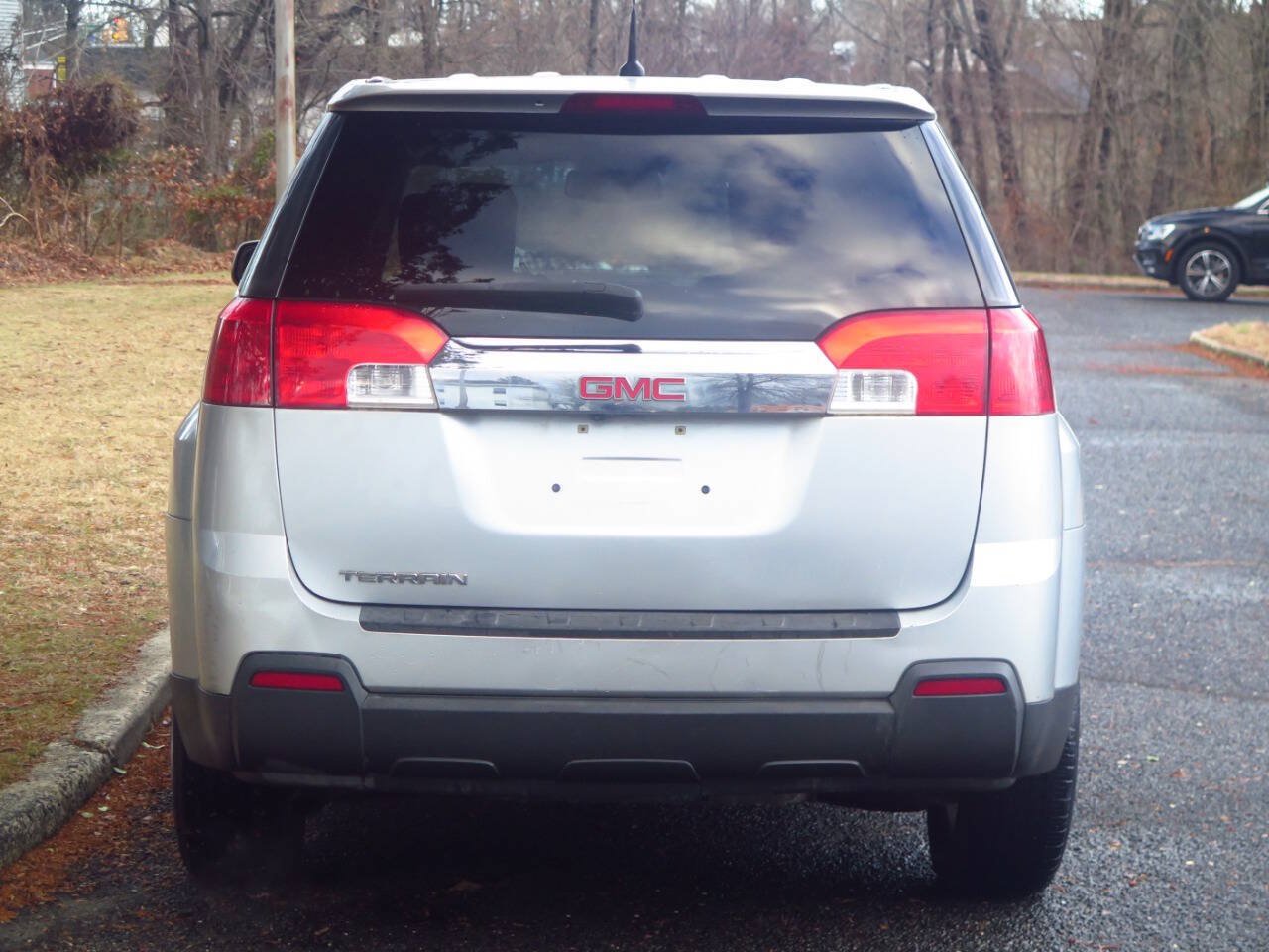 Used 2010 GMC Terrain SLE FWD image 26