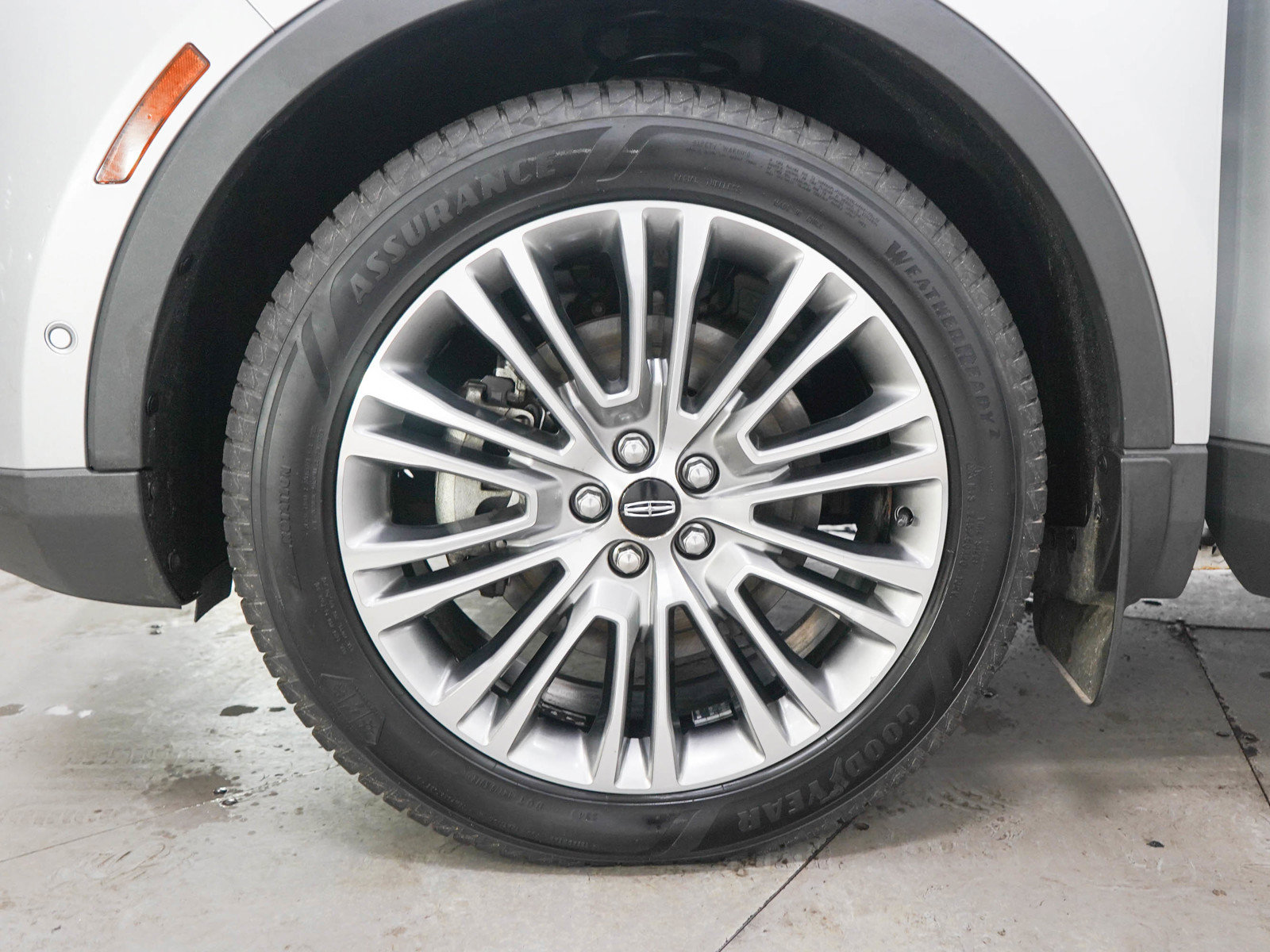 Used 2018 Lincoln MKX Reserve AWD/4WD image 31