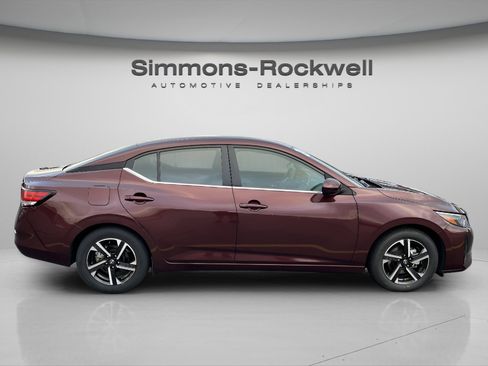 Used 2024 Nissan Sentra SV image 8