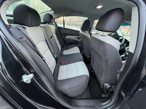 Used 2014 Chevrolet Cruze LS image 22
