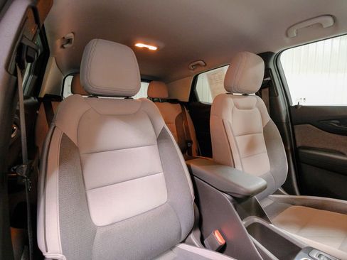 Used 2025 Chevrolet TrailBlazer LT image 16