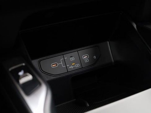 New 2025 Kia Sorento S w/ Panoramic Sunroof Package image 23