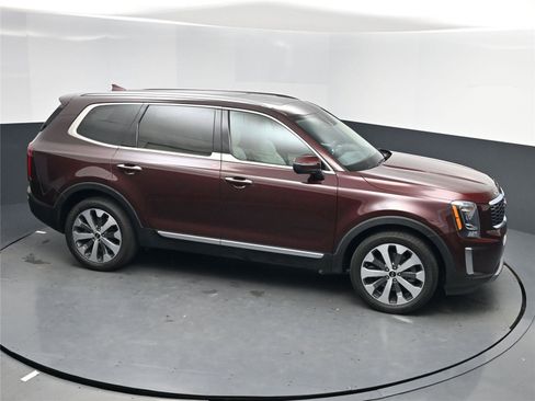 Used 2021 Kia Telluride S image 7